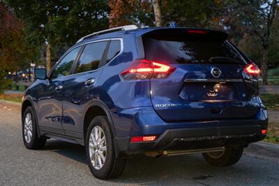 2018 Nissan Rogue SV   - Photo 2 - Surrey, BC V4N 0V9