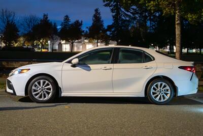 2022 Toyota Camry SE   - Photo 5 - Surrey, BC V4N 0V9