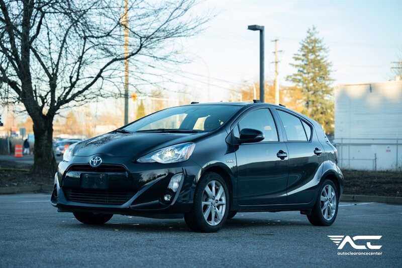 2016 Toyota Prius c Technology   - Photo 1 - Surrey, BC V4N 0V9