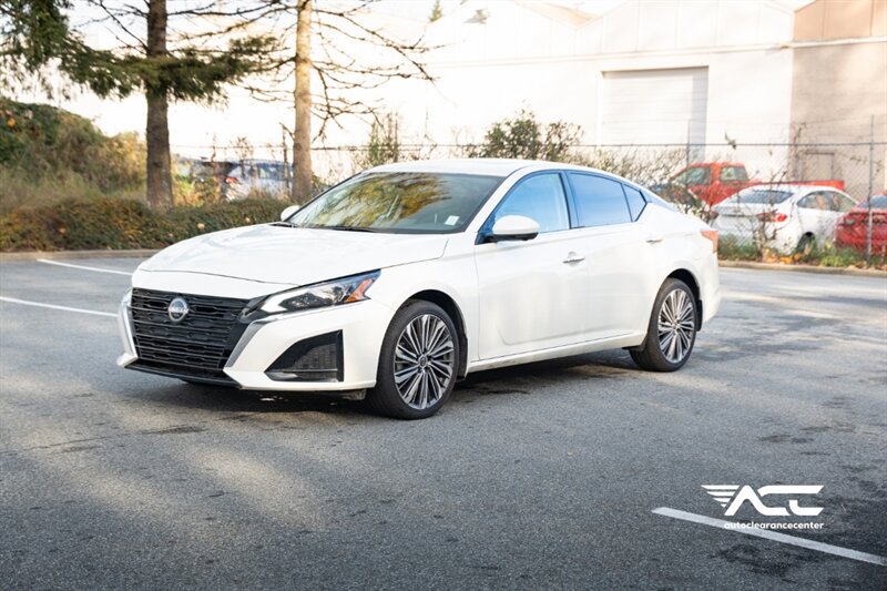 2024 Nissan Altima 2.5 Platinum  