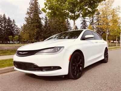 2015 Chrysler 200 4dr Sdn S FWD   - Photo 1 - Surrey, BC V4N 0V9