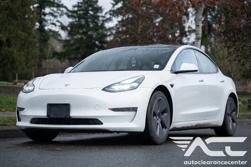2022 Tesla Model 3   - Photo 1 - Surrey, BC V4N 0V9