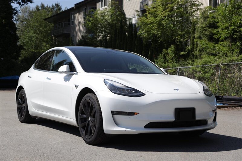 2020 Tesla Model 3 Standard Range   - Photo 1 - Surrey, BC V4N 0V9