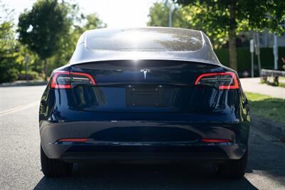 2021 Tesla Model 3 Standard Range Plus   - Photo 5 - Surrey, BC V4N 0V9