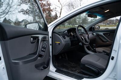 2015 Hyundai ELANTRA SE   - Photo 6 - Surrey, BC V4N 0V9