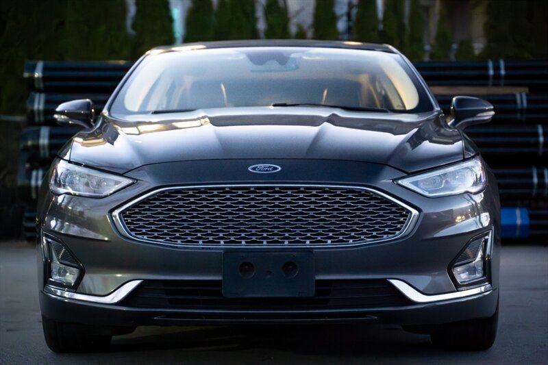 2020 Ford Fusion Hybrid Titanium   - Photo 1 - Surrey, BC V4N 0V9