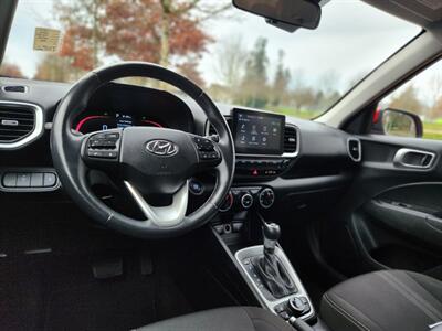 2023 Hyundai VENUE Preferred   - Photo 18 - Surrey, BC V4N 0V9