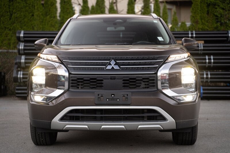 2024 Mitsubishi Outlander SE SUV   - Photo 1 - Surrey, BC V4N 0V9