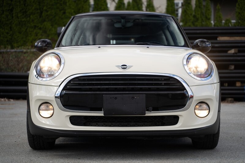 2019 MINI Hardtop 2 Door Cooper   - Photo 1 - Surrey, BC V4N 0V9