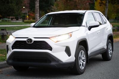 2022 Toyota RAV4 LE   - Photo 1 - Surrey, BC V4N 0V9