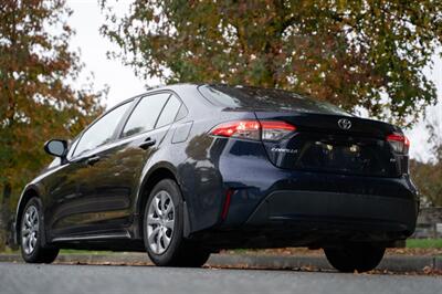 2022 Toyota Corolla L   - Photo 2 - Surrey, BC V4N 0V9