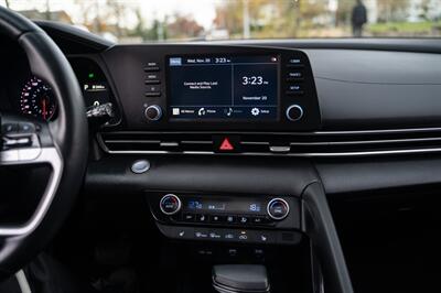 2022 Hyundai ELANTRA SEL   - Photo 12 - Surrey, BC V4N 0V9