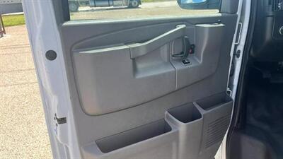 2019 Chevrolet Express 2500 Cargo Van 3D   - Photo 11 - Waco, TX 76706