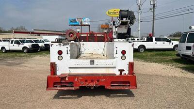 2013 Ford F550 Super Duty Regular Cab & Chassis 165  W.B. 2D   - Photo 3 - Waco, TX 76706