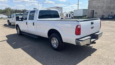 2016 Ford F350 Super Duty Crew Cab XL Pickup 4D 8 ft   - Photo 2 - Waco, TX 76706