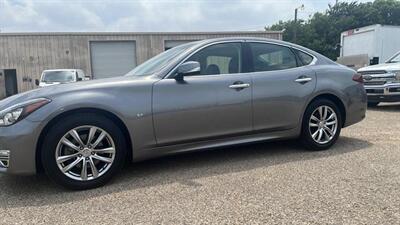 2015 INFINITI Q70 3.7 Sedan 4D  