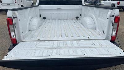 2019 Ford F250 Super Duty Crew Cab XL Pickup 4D 8 ft   - Photo 4 - Waco, TX 76706