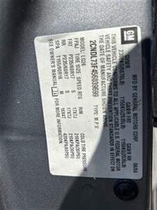 2005 Chevrolet Equinox LT   - Photo 4 - Phoenix, AZ 85009