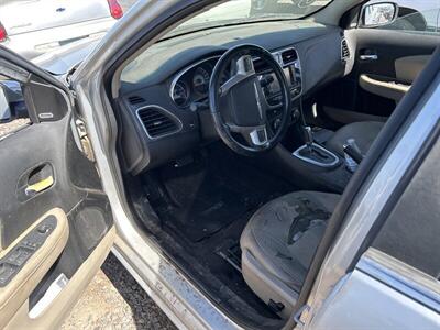 2012 Chrysler 200 Limited   - Photo 5 - Phoenix, AZ 85009
