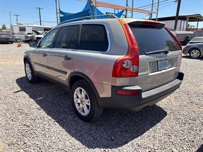 2004 Volvo XC90 2.5T   - Photo 2 - Phoenix, AZ 85009
