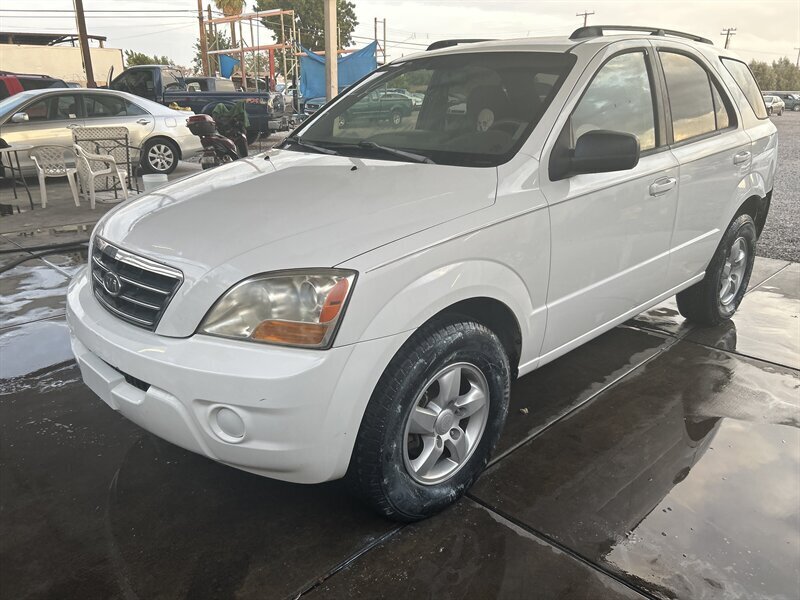 2008 Kia Sorento - Photo 1 - Phoenix, AZ 85009