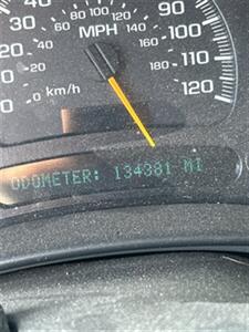 2005 GMC Yukon SLE   - Photo 8 - Phoenix, AZ 85009