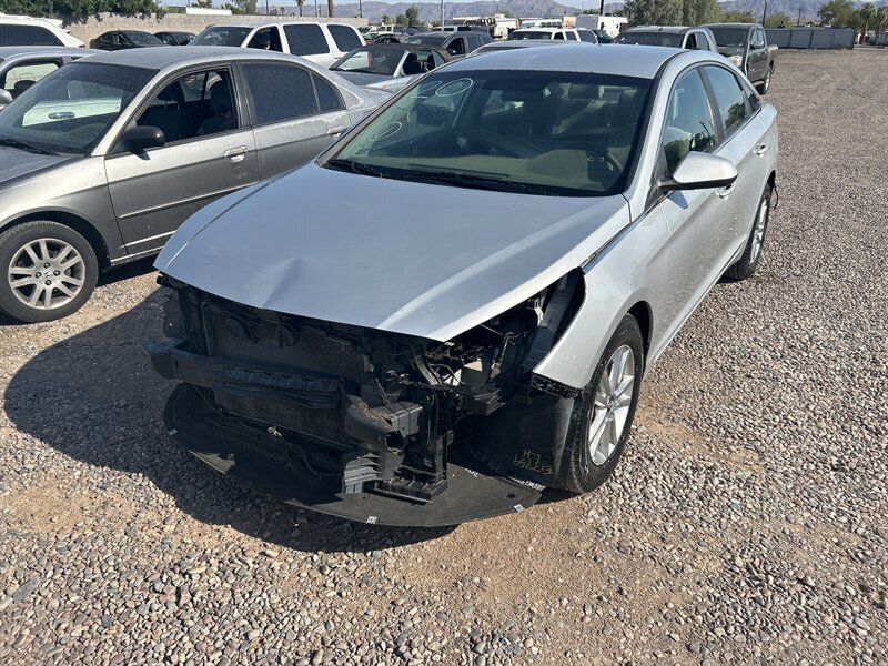 2017 Hyundai SONATA SE - Photo 1 - Phoenix, AZ 85009