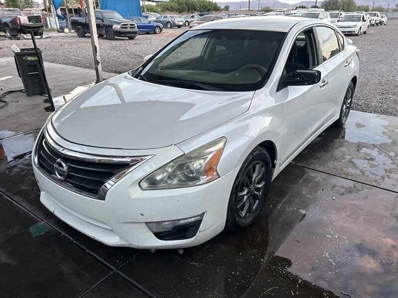 2015 Nissan Altima 2.5 - Photo 1 - Phoenix, AZ 85009