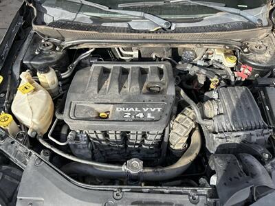 2014 Chrysler 200 LX - Photo 6 - Phoenix, AZ 85009