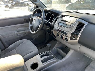 2005 Toyota Tacoma PreRunner V6   - Photo 6 - Phoenix, AZ 85009