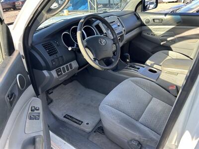 2005 Toyota Tacoma PreRunner V6   - Photo 8 - Phoenix, AZ 85009