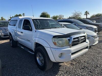 2005 Toyota Tacoma PreRunner V6   - Photo 2 - Phoenix, AZ 85009