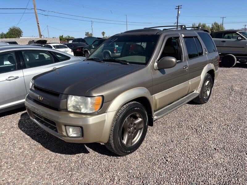 2002 INFINITI QX4  