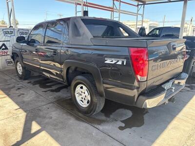 2004 Chevrolet Avalanche 1500   - Photo 2 - Phoenix, AZ 85009
