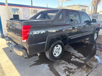 2004 Chevrolet Avalanche 1500   - Photo 3 - Phoenix, AZ 85009