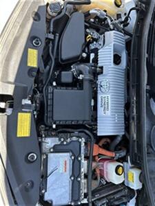 2012 Toyota Prius v Two   - Photo 5 - Phoenix, AZ 85009