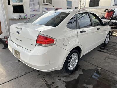 2010 Ford Focus SE   - Photo 4 - Phoenix, AZ 85009