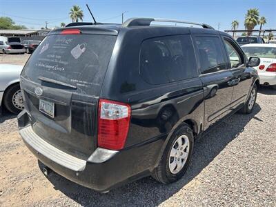 2010 Kia Sedona LX   - Photo 3 - Phoenix, AZ 85009