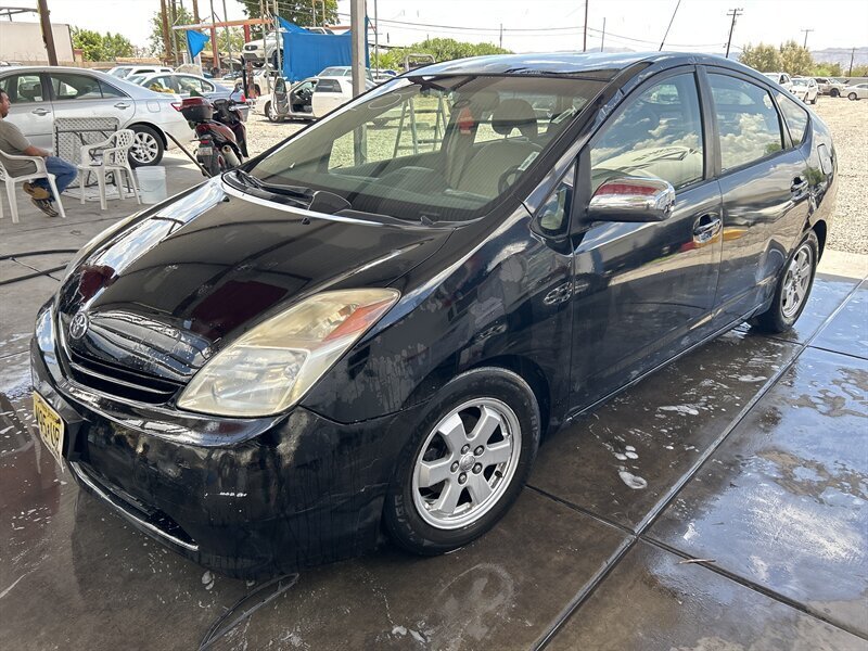 2005 Toyota Prius - Photo 1 - Phoenix, AZ 85009