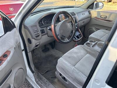 2005 Kia Sedona LX   - Photo 6 - Phoenix, AZ 85009
