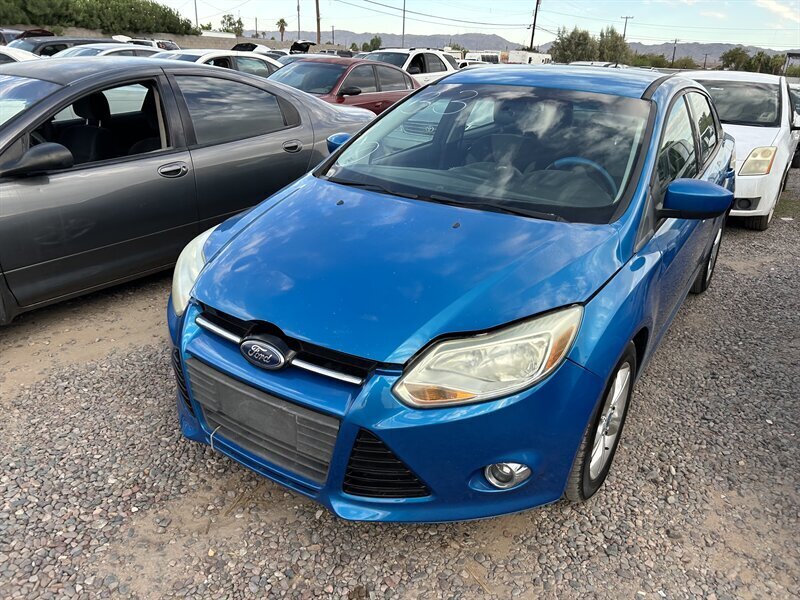 2012 Ford Focus SE - Photo 1 - Phoenix, AZ 85009