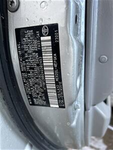 2004 Toyota Avalon XL   - Photo 5 - Phoenix, AZ 85009