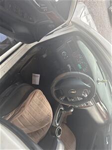 2009 Chevrolet Impala LT   - Photo 5 - Phoenix, AZ 85009