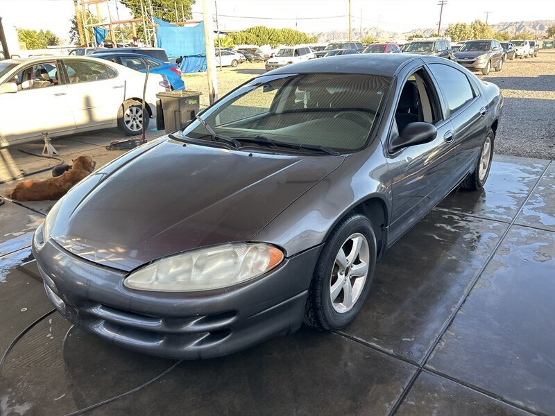 2003 Dodge Intrepid SE - Photo 1 - Phoenix, AZ 85009
