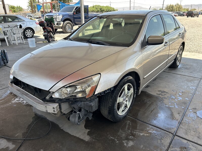 2005 Honda Accord Hybrid w/Navi - Photo 1 - Phoenix, AZ 85009