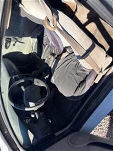 2002 Saturn SC2   - Photo 5 - Phoenix, AZ 85009