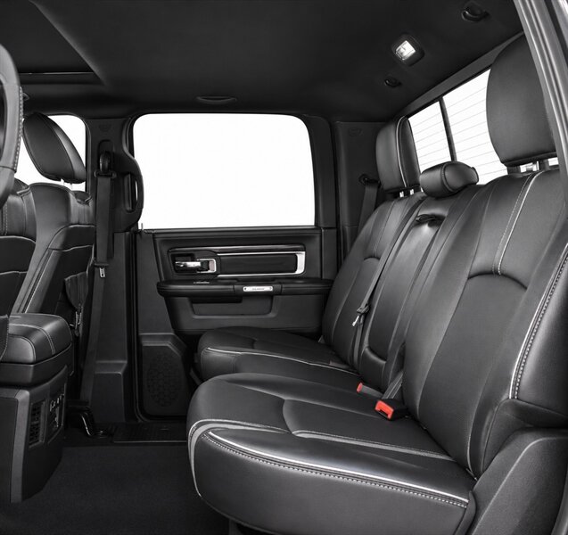 2018 RAM 1500 Laramie Limited - Photo 15 - Edmonton, AB T5G 3E5