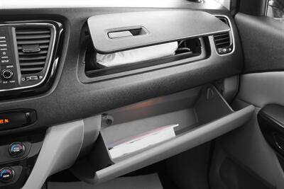 2019 Kia Sedona SX   - Photo 21 - Edmonton, AB T5G 3E5