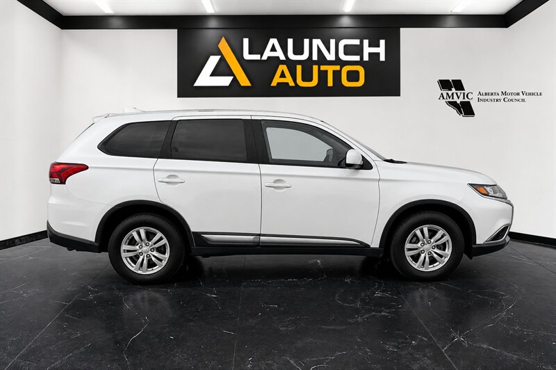 2017 Mitsubishi Outlander ES - Photo 2 - Edmonton, AB T5G 3E5