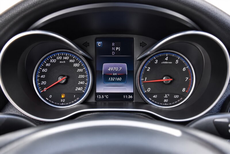 2017 Mercedes-Benz C 300 4MATIC - Photo 7 - Edmonton, AB T5G 3E5